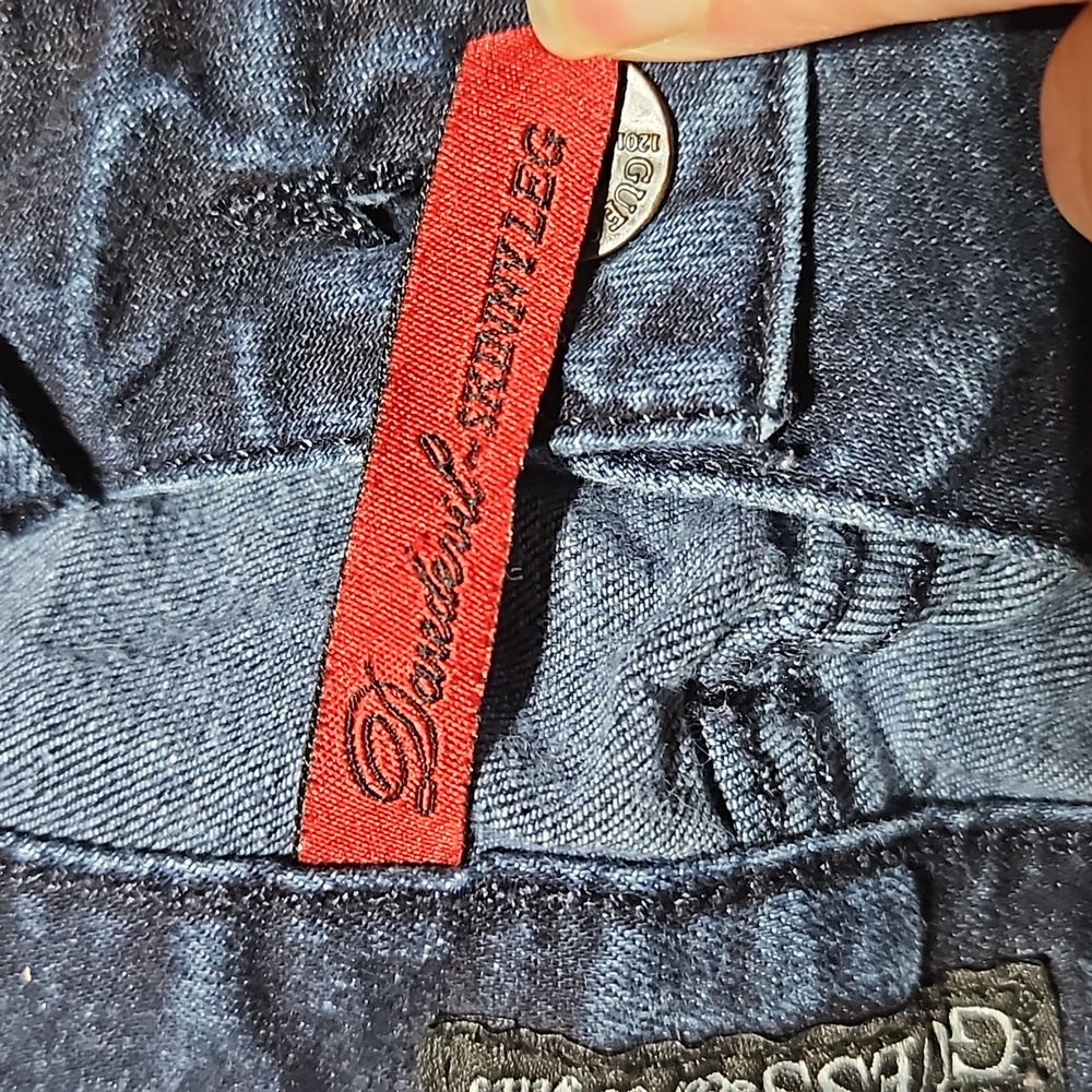 Guess Low Rise Jeans - Picture 5 of 9